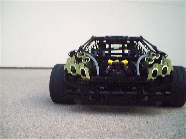 72703tc02.jpg