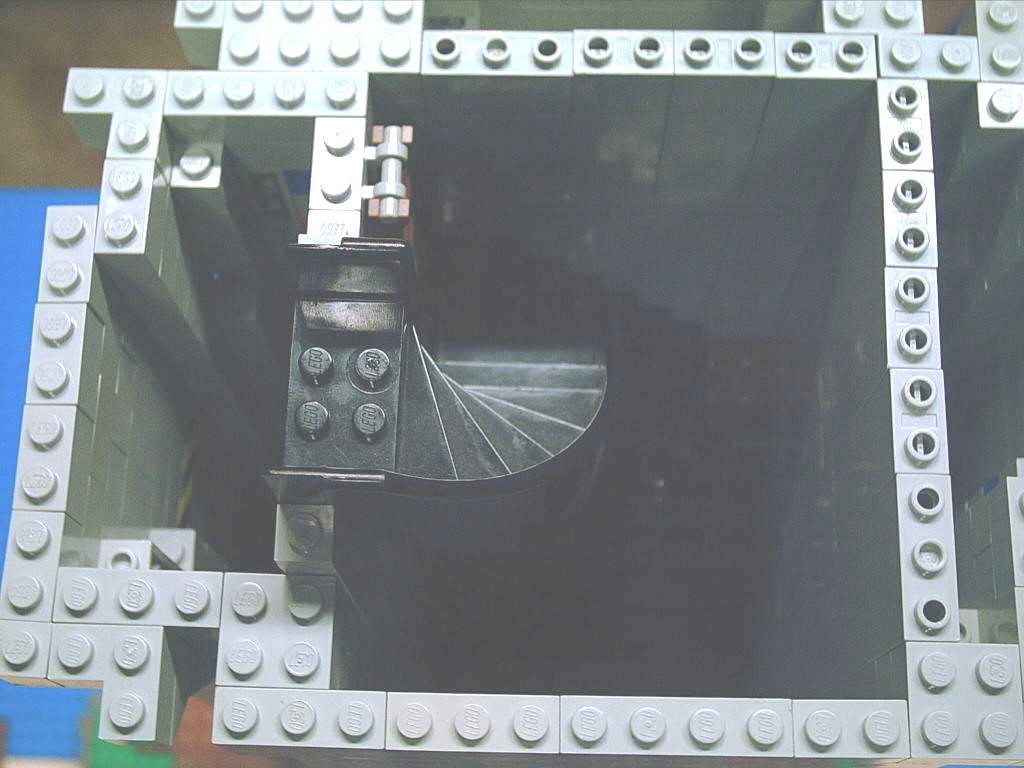 13mar05st11.jpg