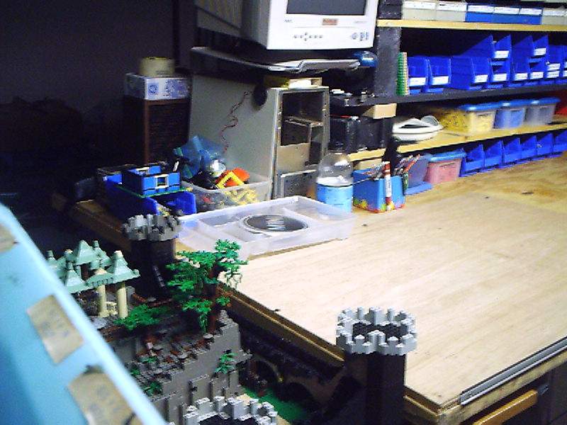 101003stor08.jpg
