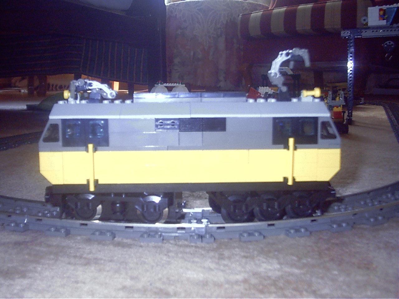 electricloco011.jpg