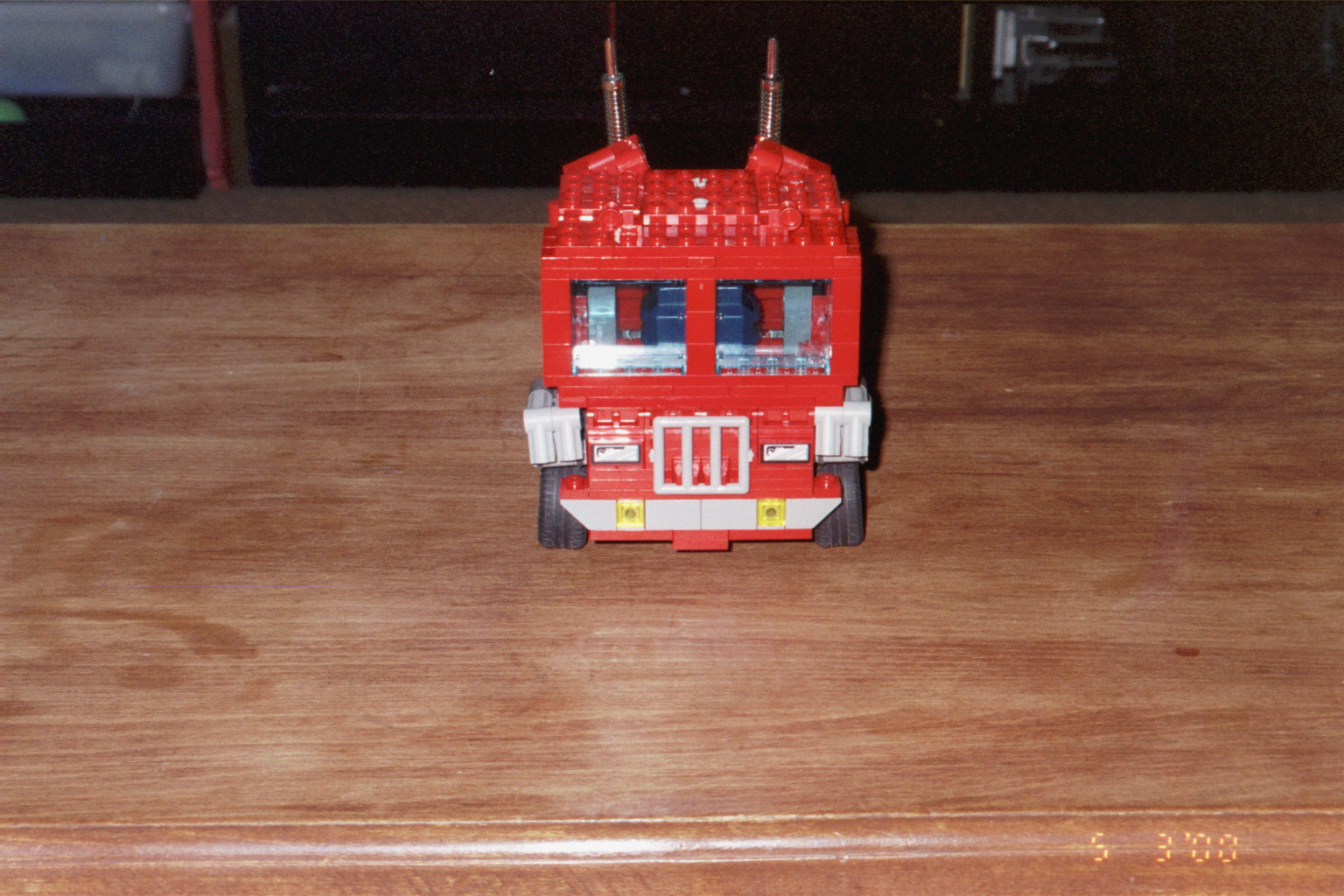 optimus_prime_truck_mode_01.jpg