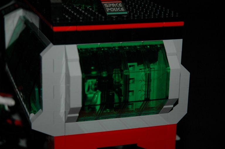 dsc_11leftwindow.jpg