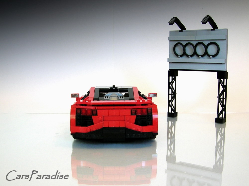 05audi_r8.jpg