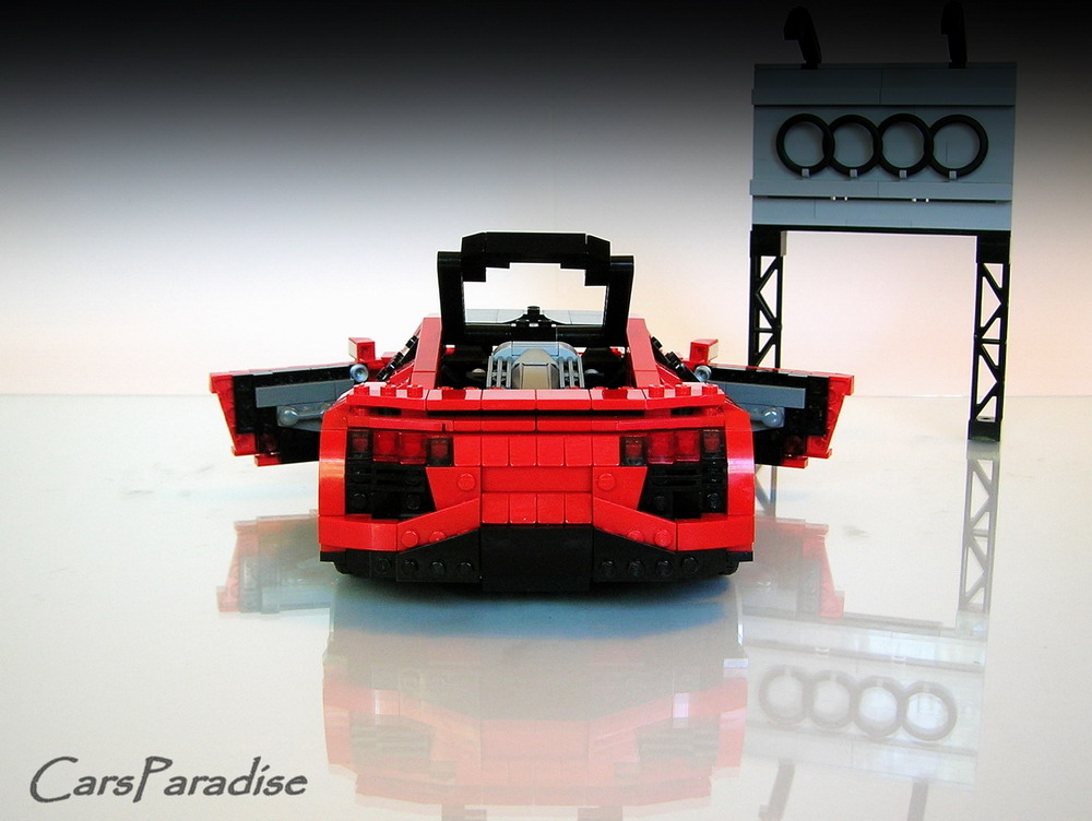 16audi_r8.jpg