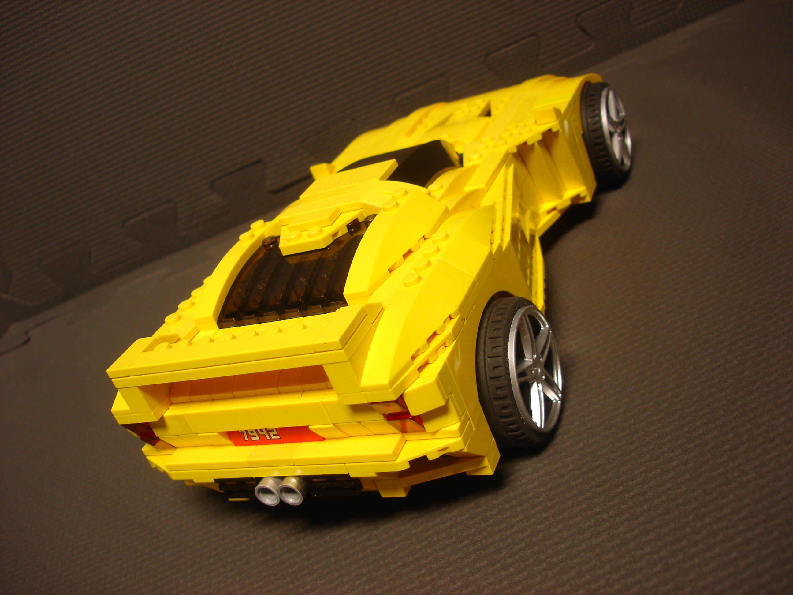 yellow_06.jpg