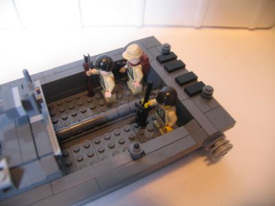 new_wip_v3_amtrack_3_marines_in_back.jpg