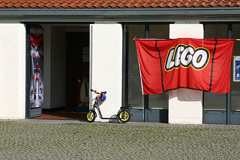 entrance.jpg