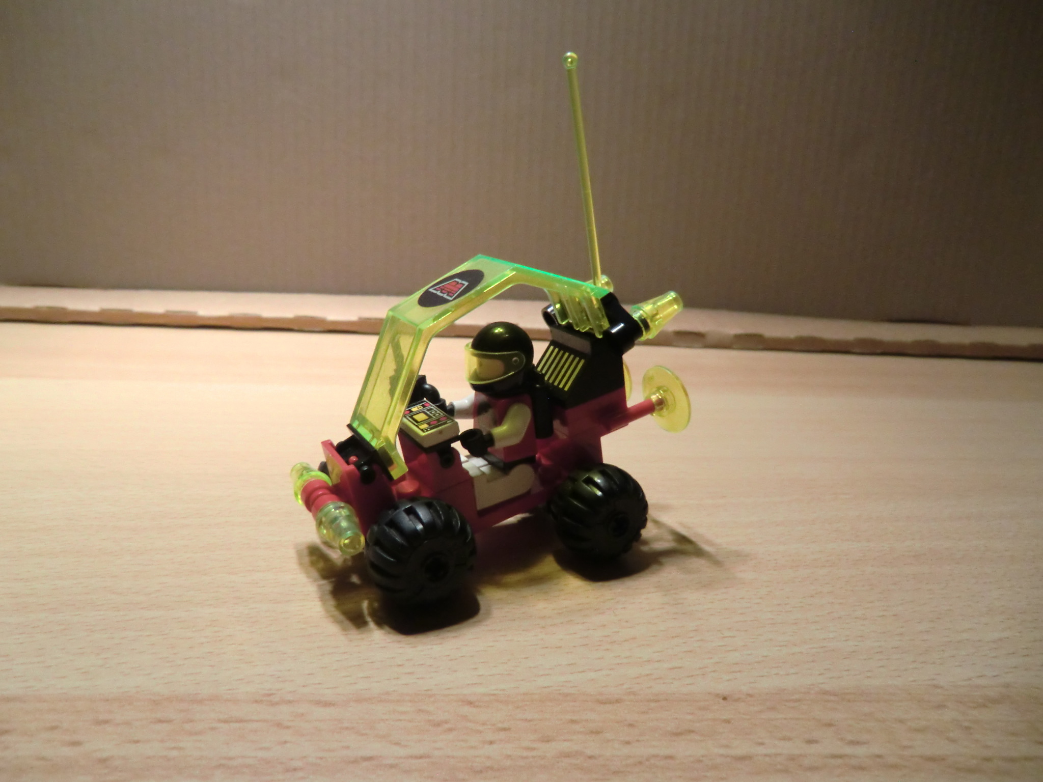 6833-1.jpg