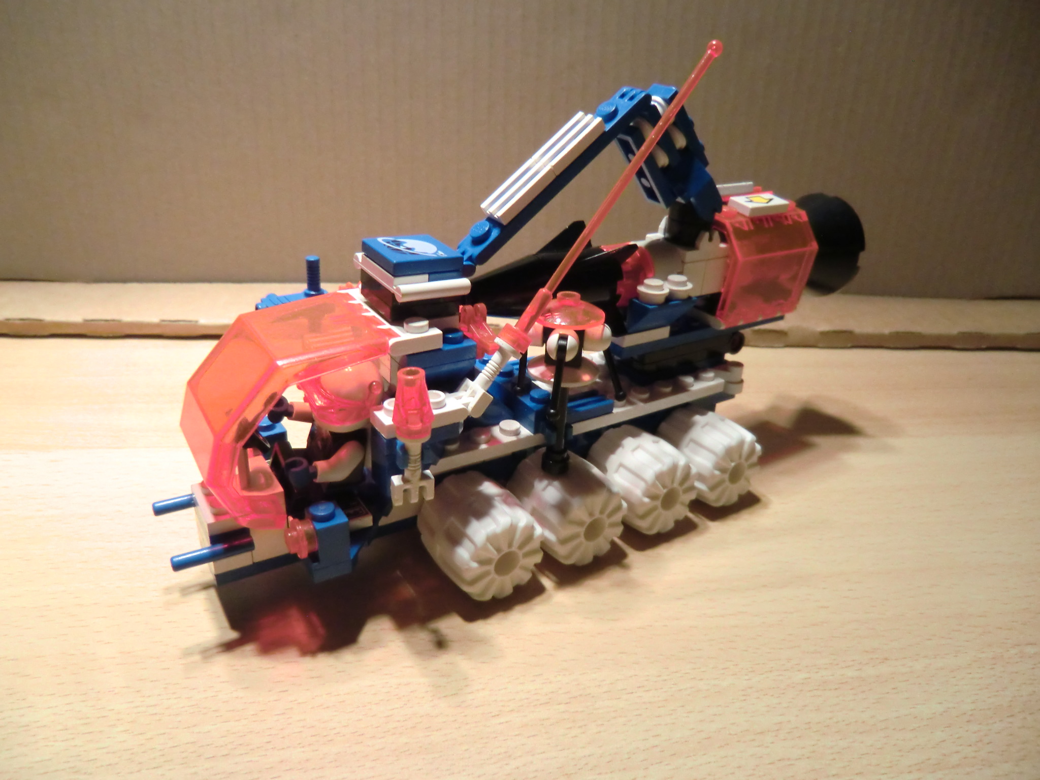 6898-1.jpg