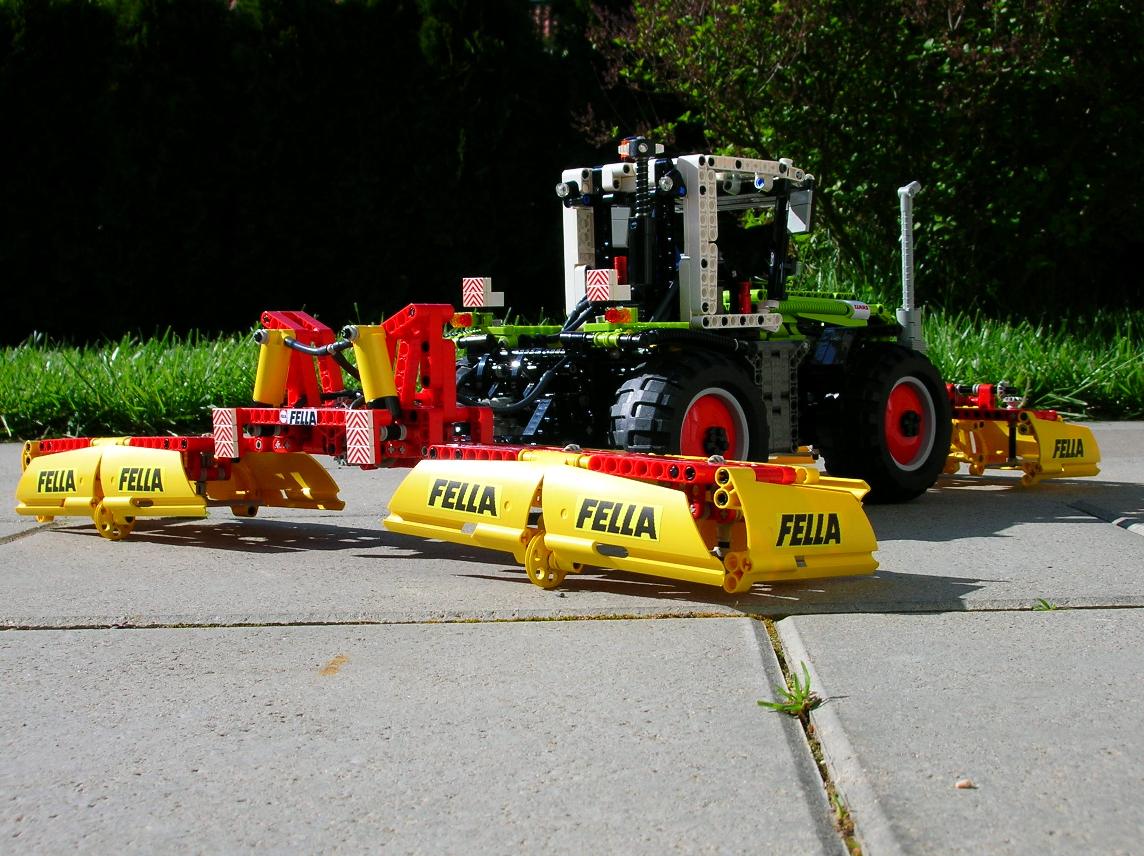 xerion-mit-maehwerk-01.jpg
