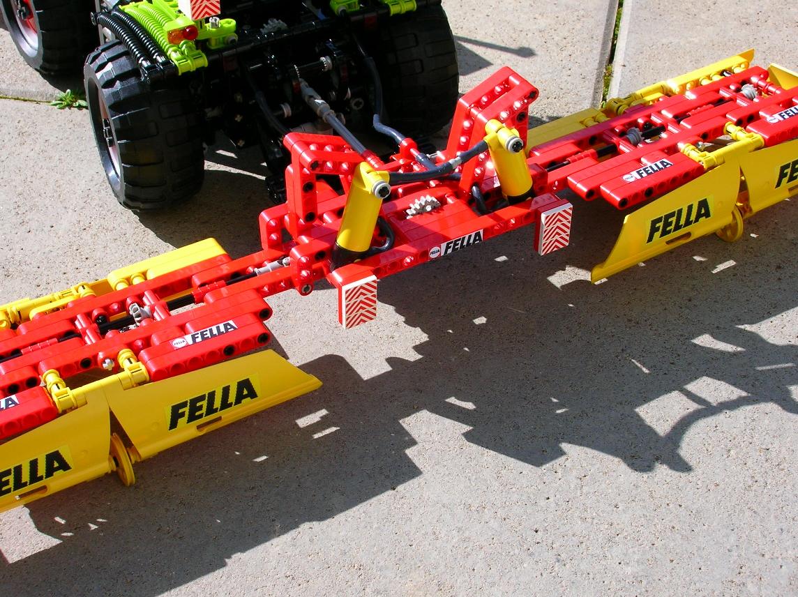 xerion-mit-maehwerk-09.jpg