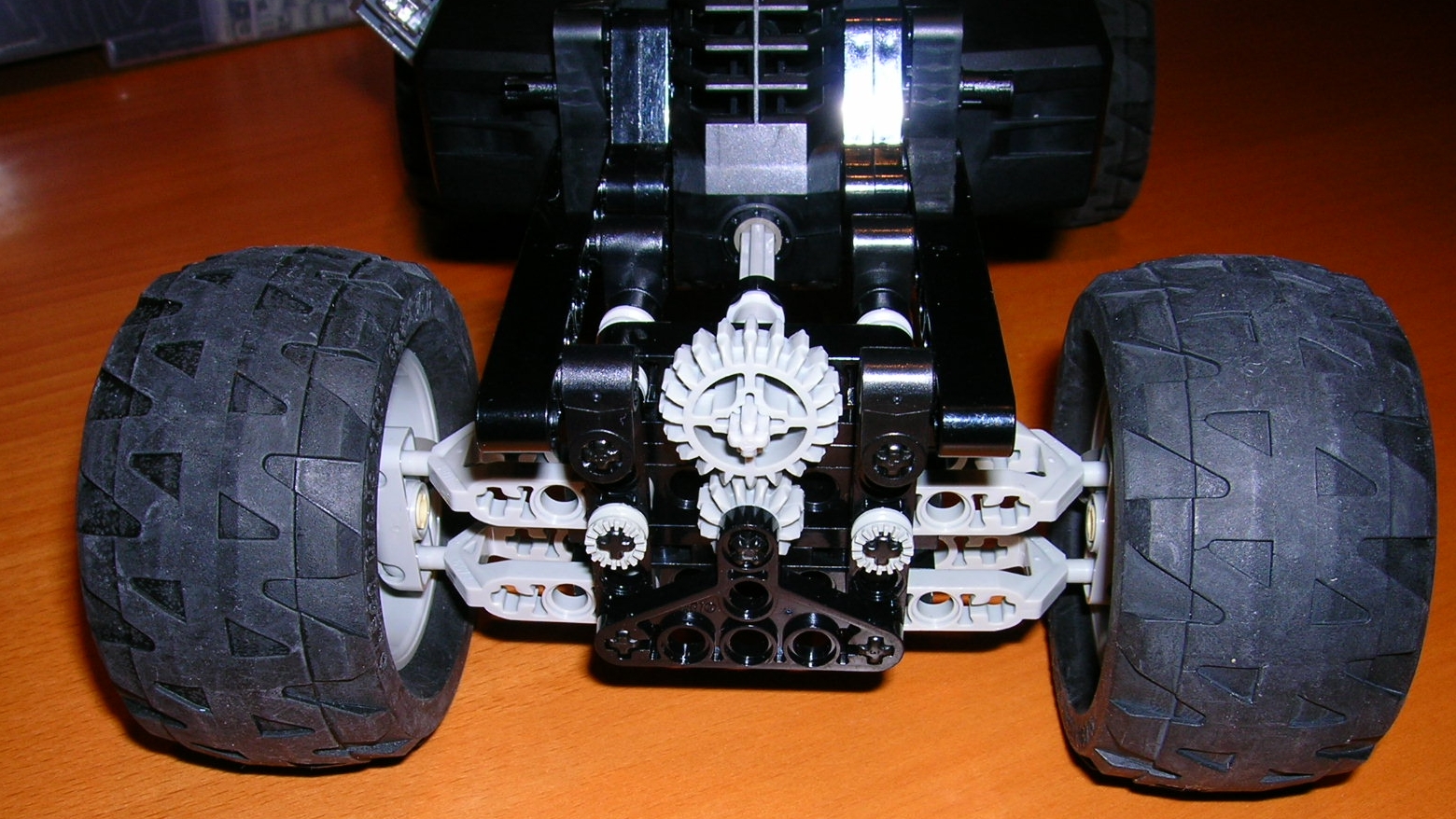 4404rc-chassis4.jpg
