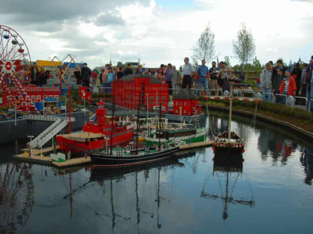 035_miniland_hamburger_hafen1.jpg