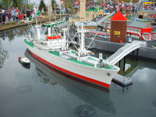 038_miniland_hamburger_hafen3.jpg
