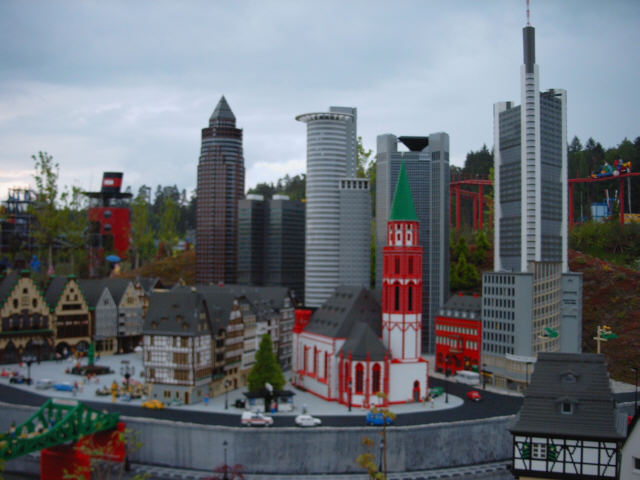 141_ffm_skyline.jpg