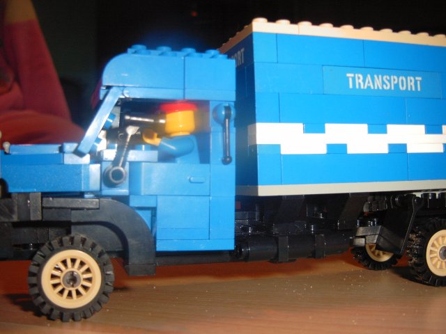 10_kofferhaengerzug.jpg
