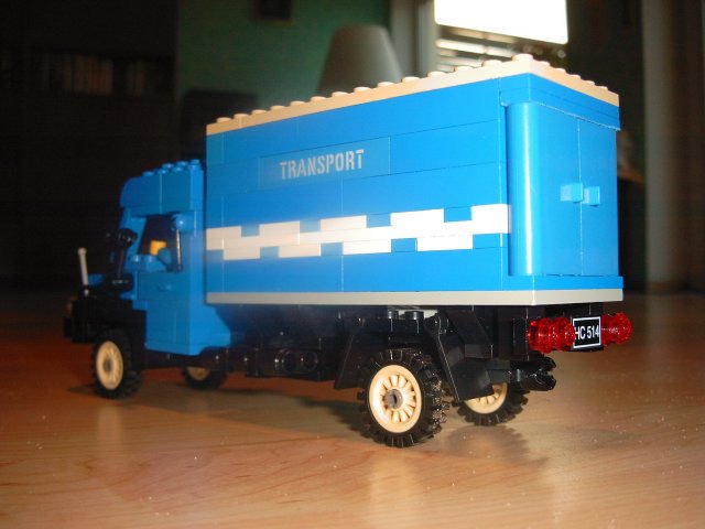 12_kofferhaengerzug.jpg