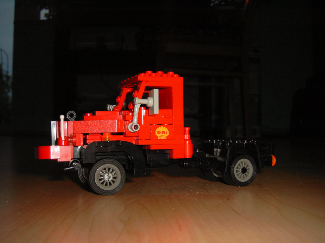 07_tanksattelzug_zugmaschine.jpg