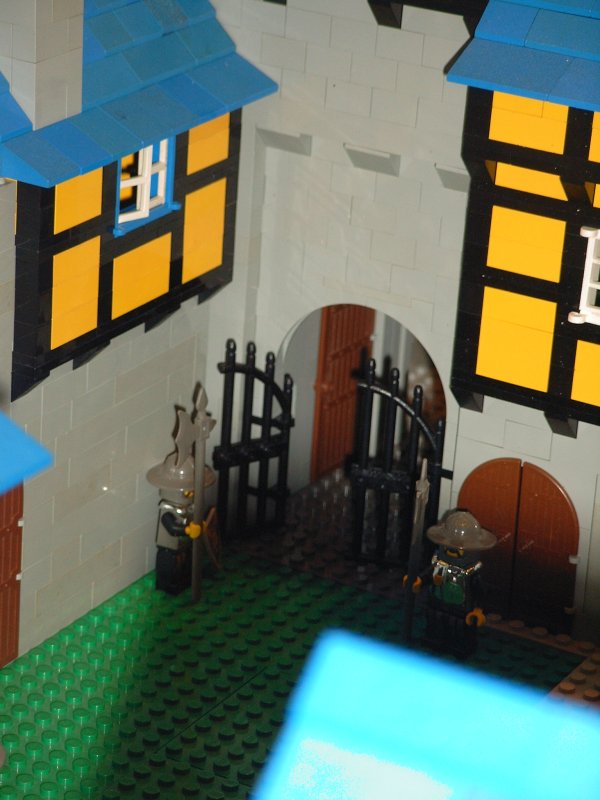 09_burg_hof1_bramigks.jpg