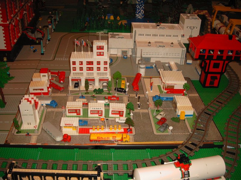06_modellautos2_thekla_dorlinde_stellwerk_tretty.jpg