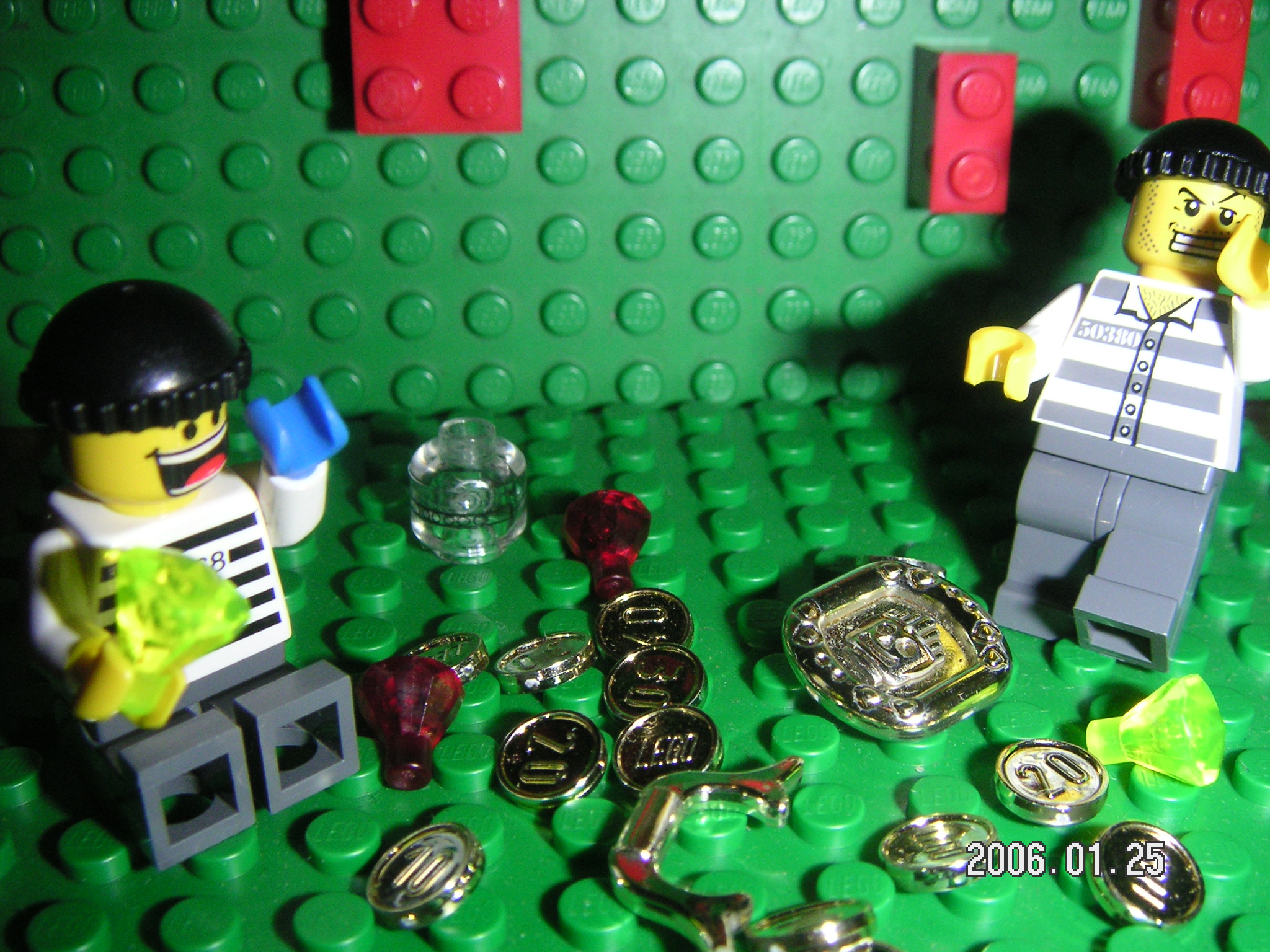 lego_thief.jpg