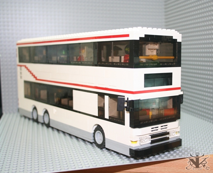 bus003.jpg
