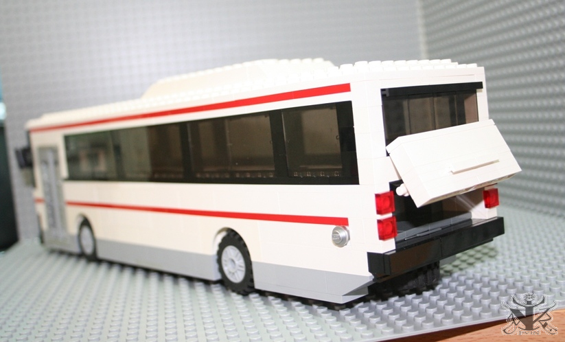 bus104.jpg