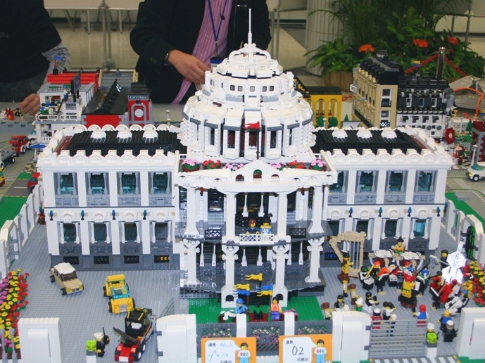presidenthouse_front0.jpg