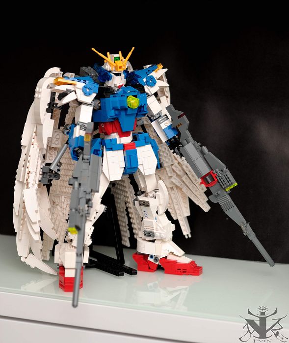 fvin_winggundamzero4.jpg