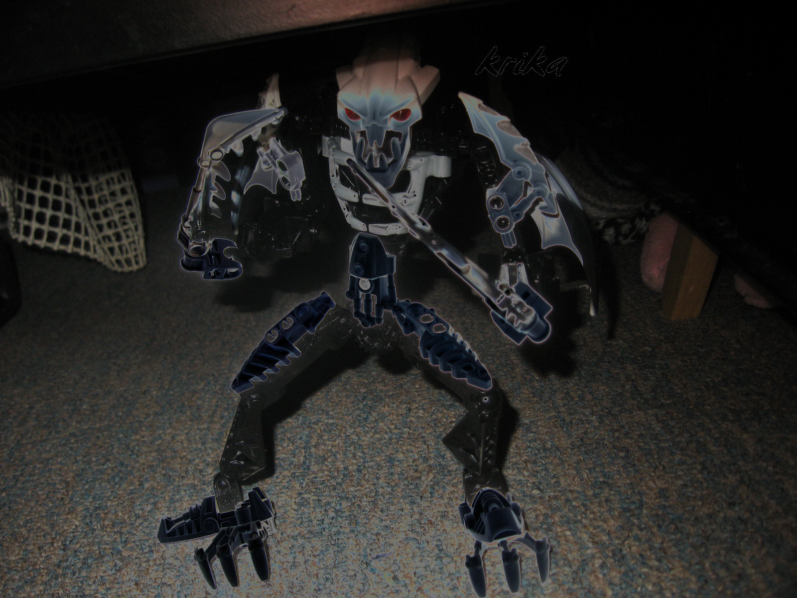 makuta_mantax.jpg