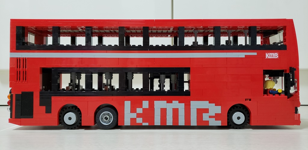 volvo_b8l_mcv_rights.jpg