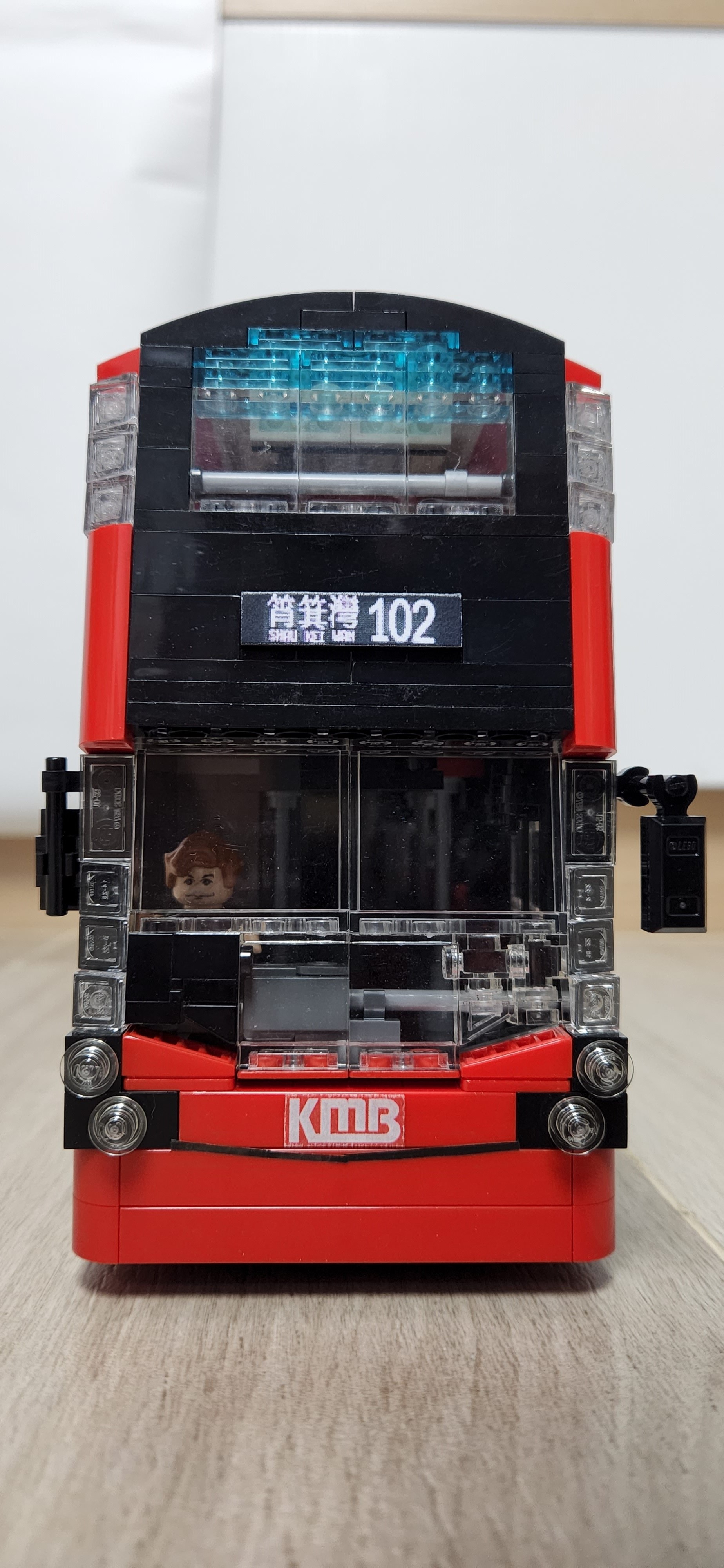 v6x_wright_front.jpg