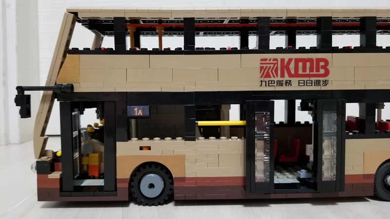 volvo_b8l_door_3s.jpg