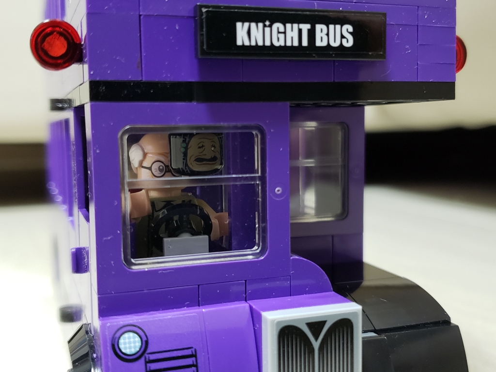 knight_bus_driver_cabin_02s.jpg