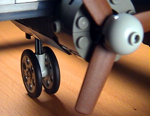 detail_side_gear.jpg