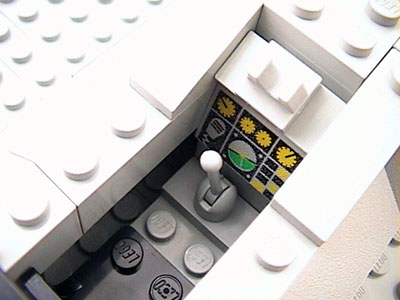 3-cockpit.jpg