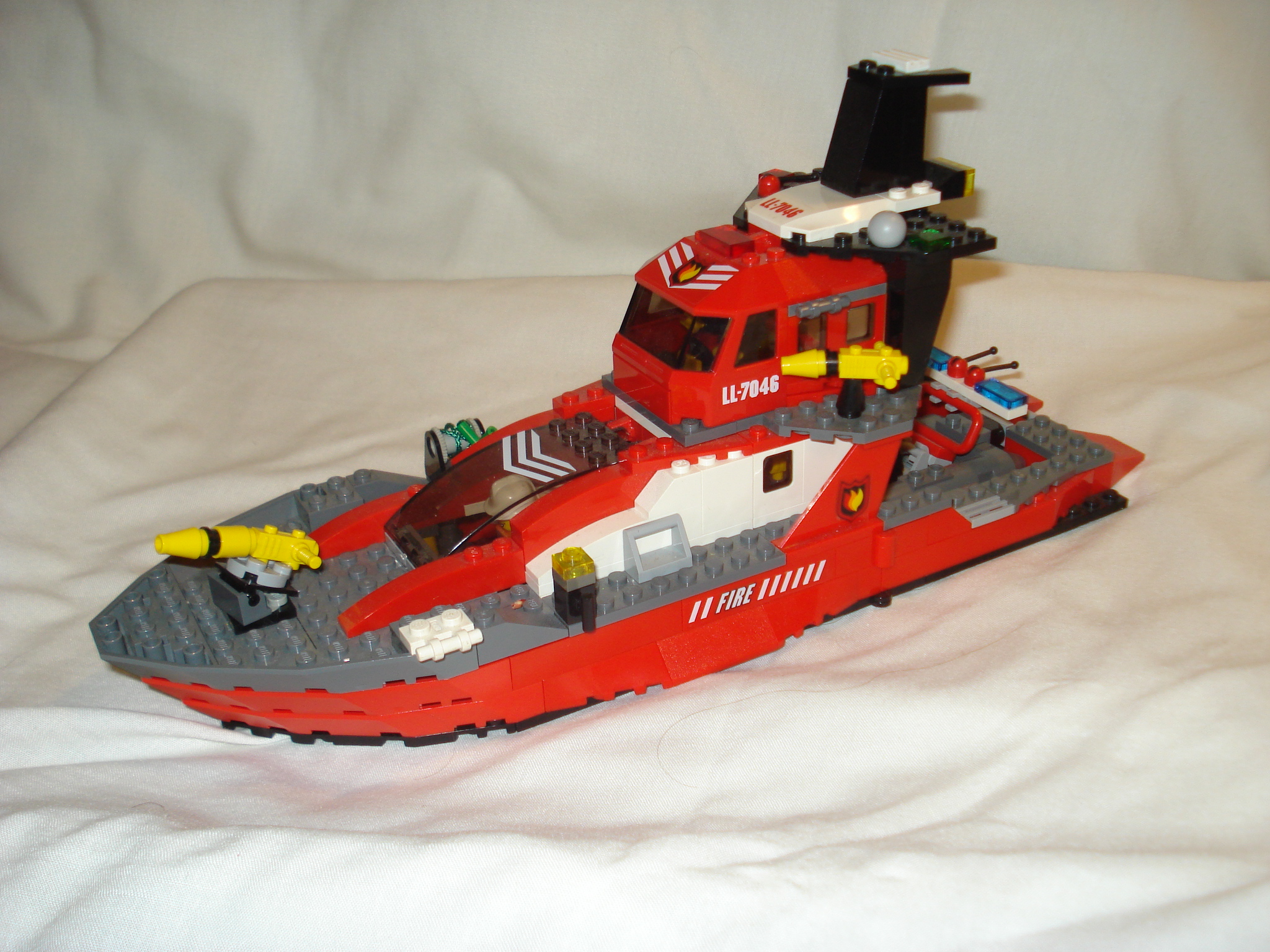 fireboat_2.jpg