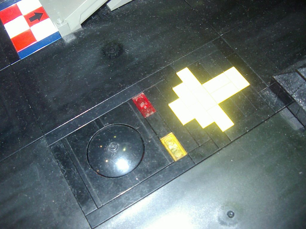pinball_black_hole_closed.jpg