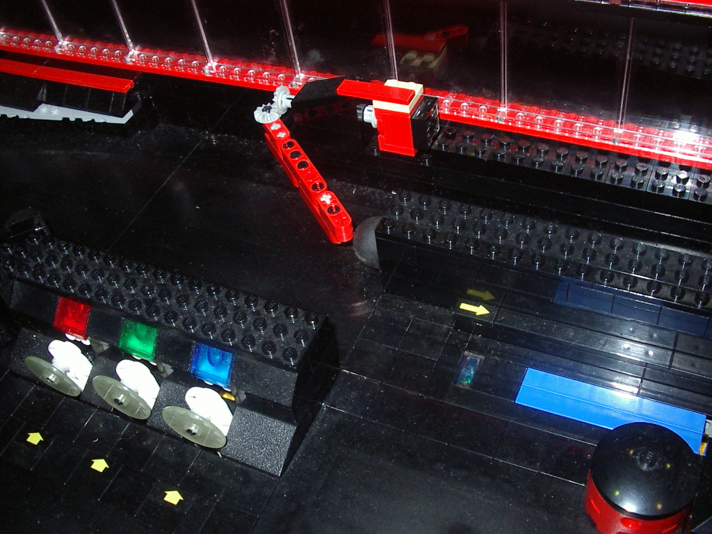 pinball_kicker_door_closed.jpg