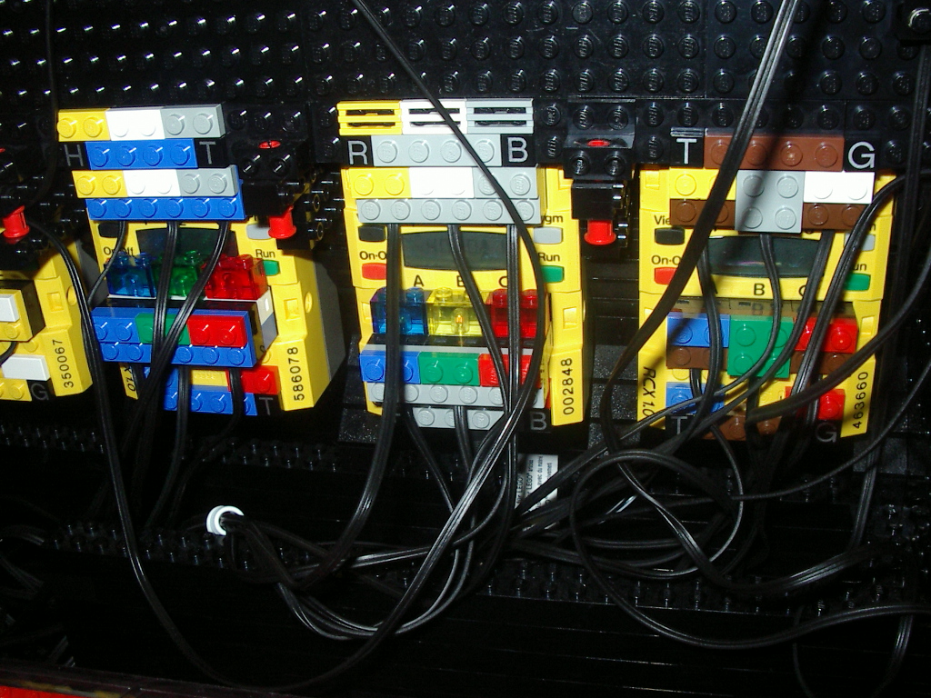 pinball_rcx-units_ht__rb__tg.jpg