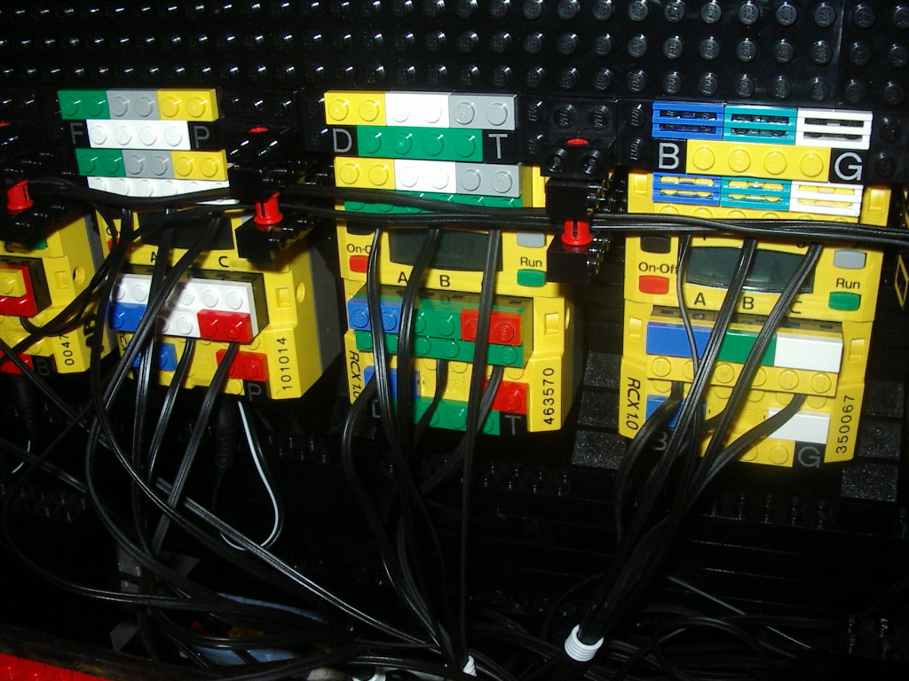 pinball_rcx_-units_fp__dt__bg.jpg