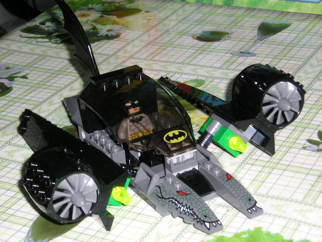 batboat_alternate_08.jpg