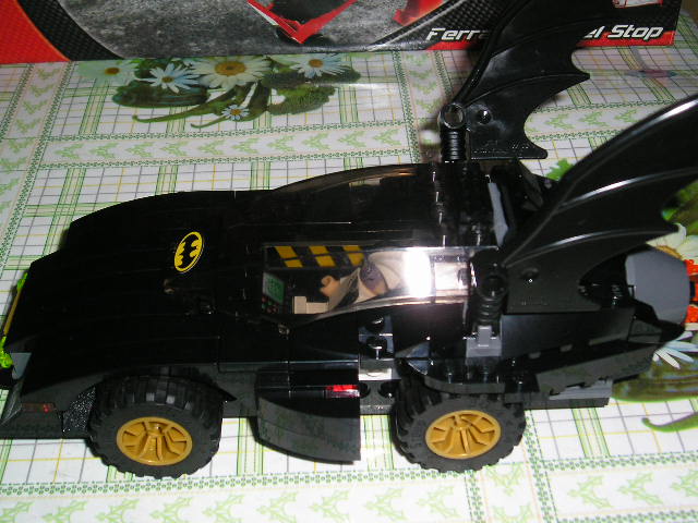 batmobile_alternate_03.jpg