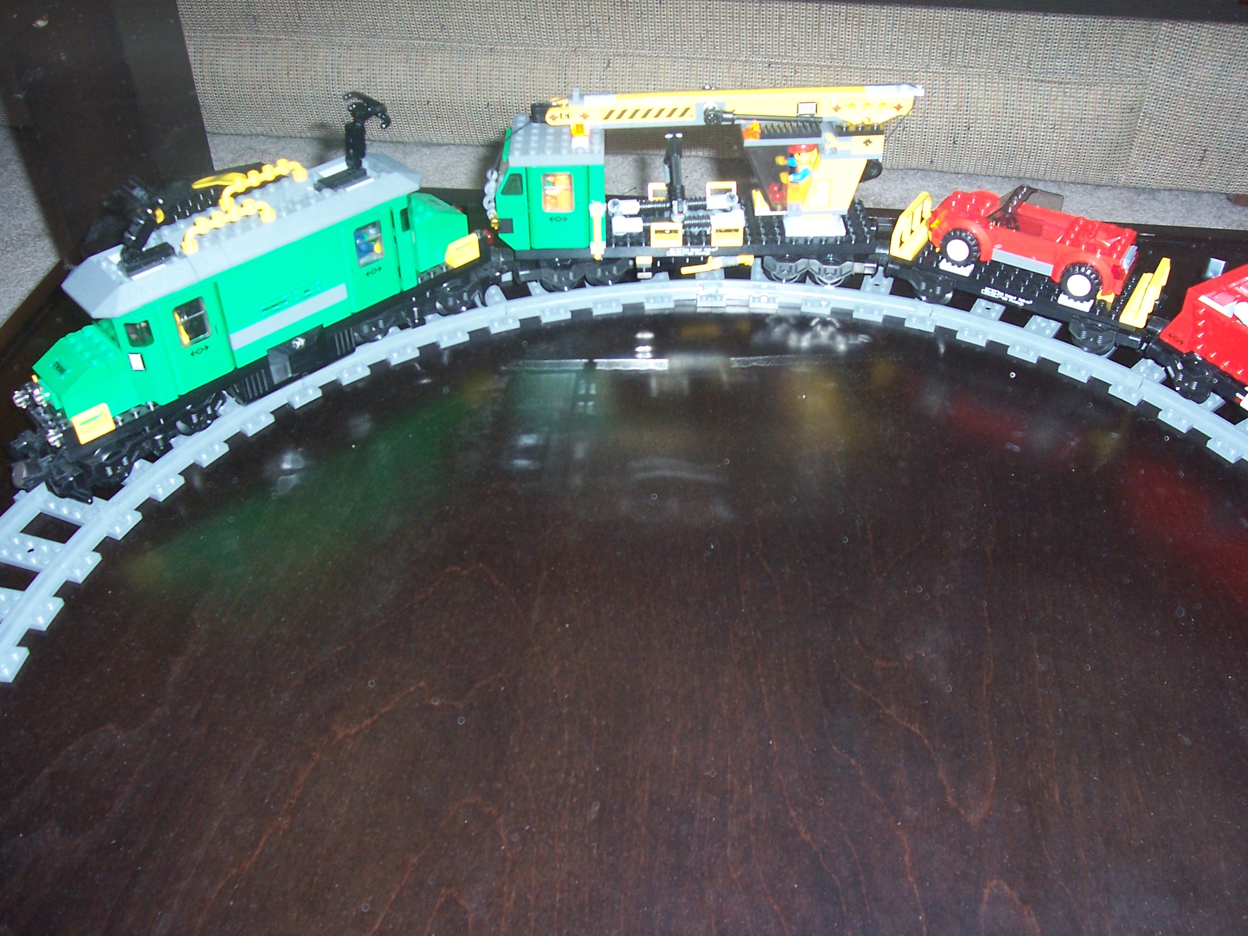 train_coffee_table_6.jpg