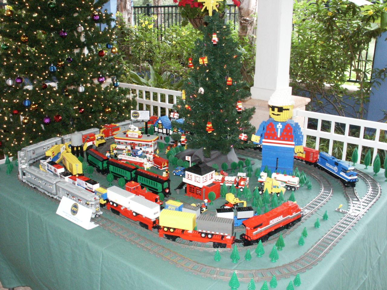 legotrn02.jpg