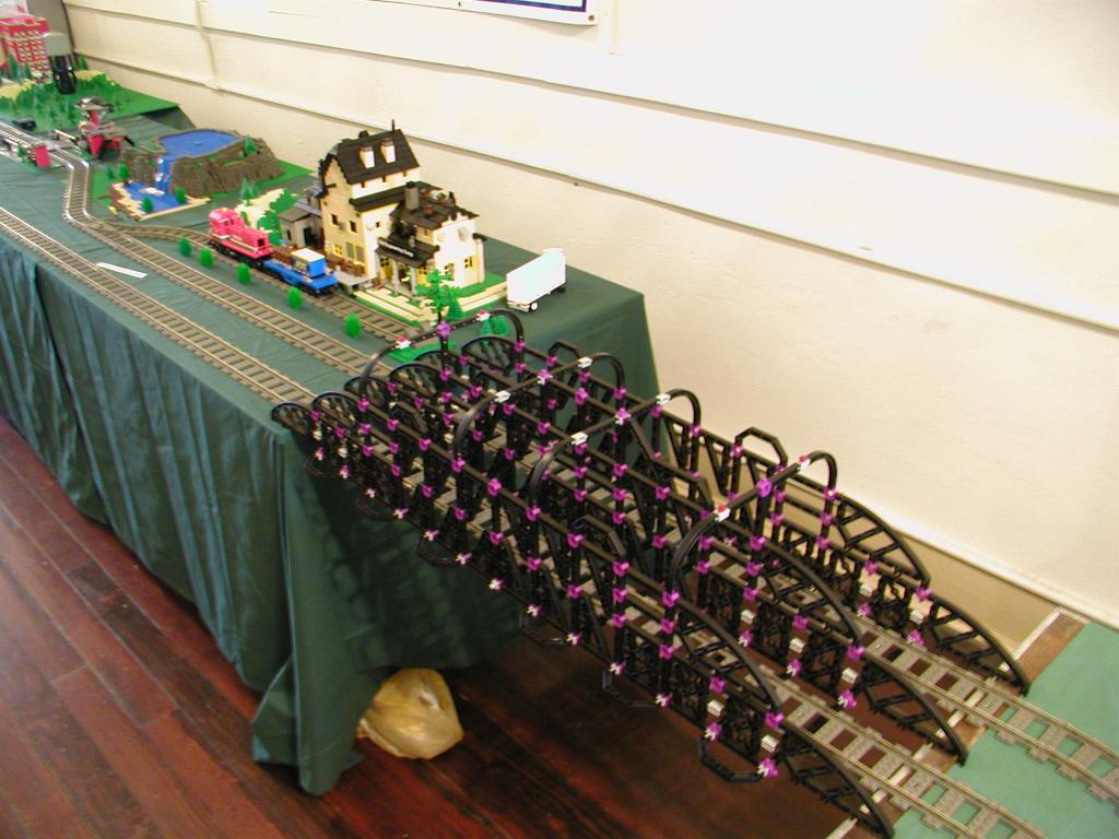 pcts0408.jpg