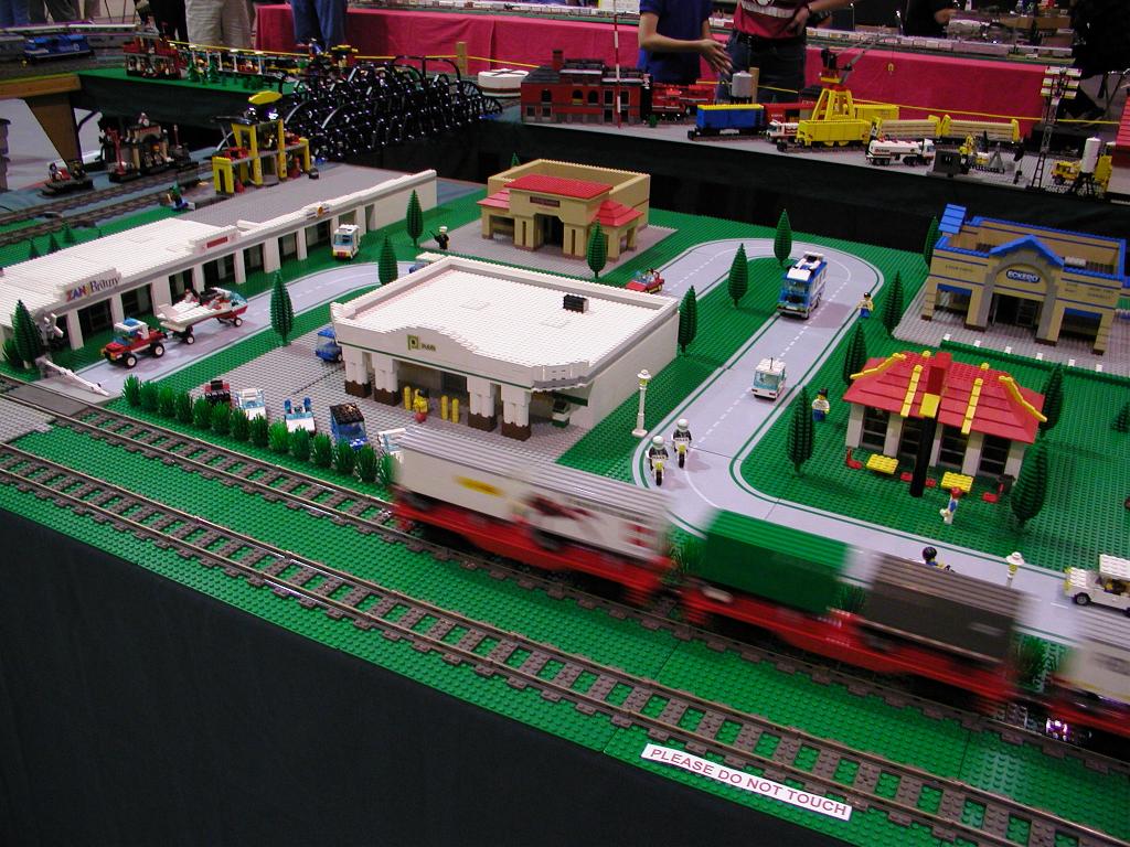 smrc04w-02.jpg