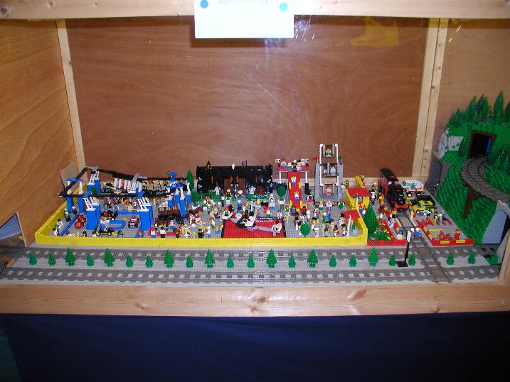 hr2003f04.jpg