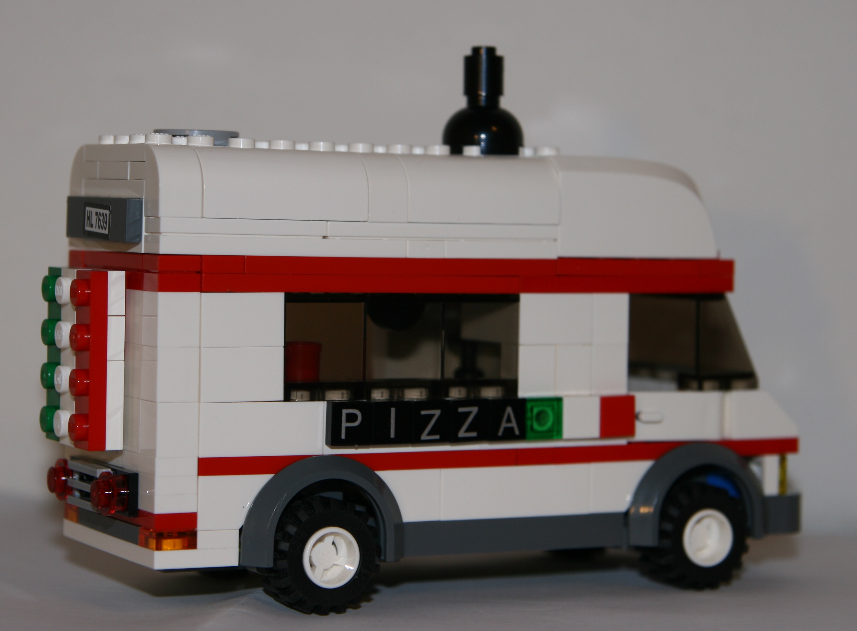 pizzavan2.jpg