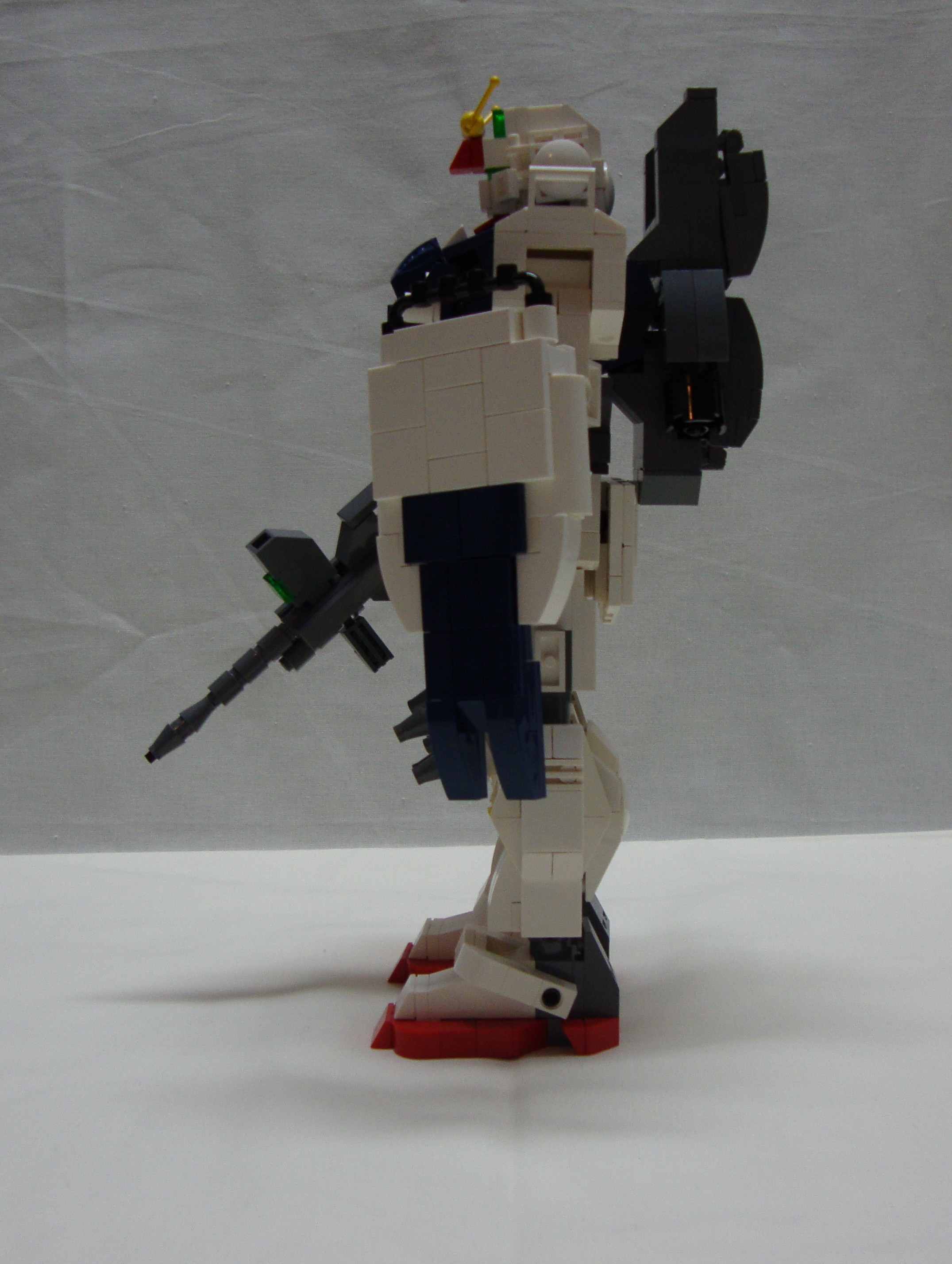 gundamrx79-003.jpg